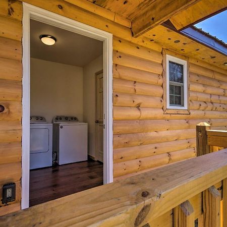 Bears Den Cabin With Porch About 5 Mi To Bryson City! Eksteriør billede