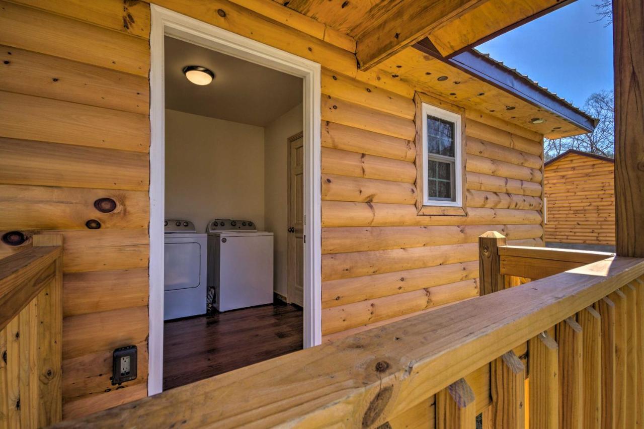 Bears Den Cabin With Porch About 5 Mi To Bryson City! Eksteriør billede